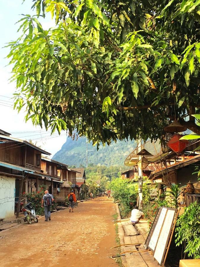 Sunset Bungalows & Gh Muang Ngoi Εξωτερικό φωτογραφία